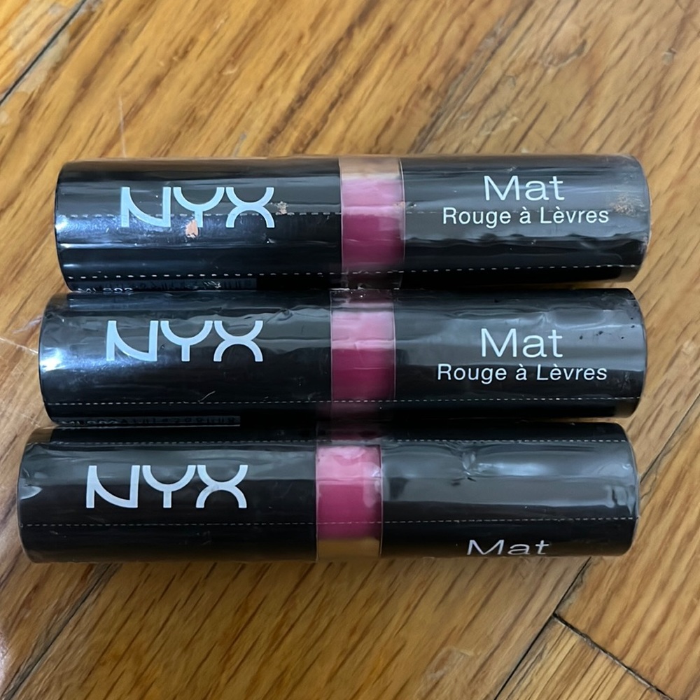 NYX Matte Lipstick